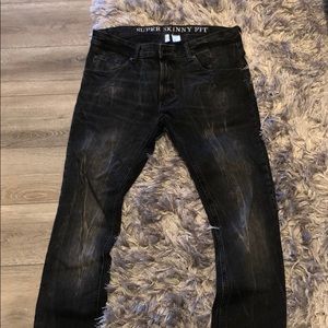 H&M size 34 black super skinny fit jeans